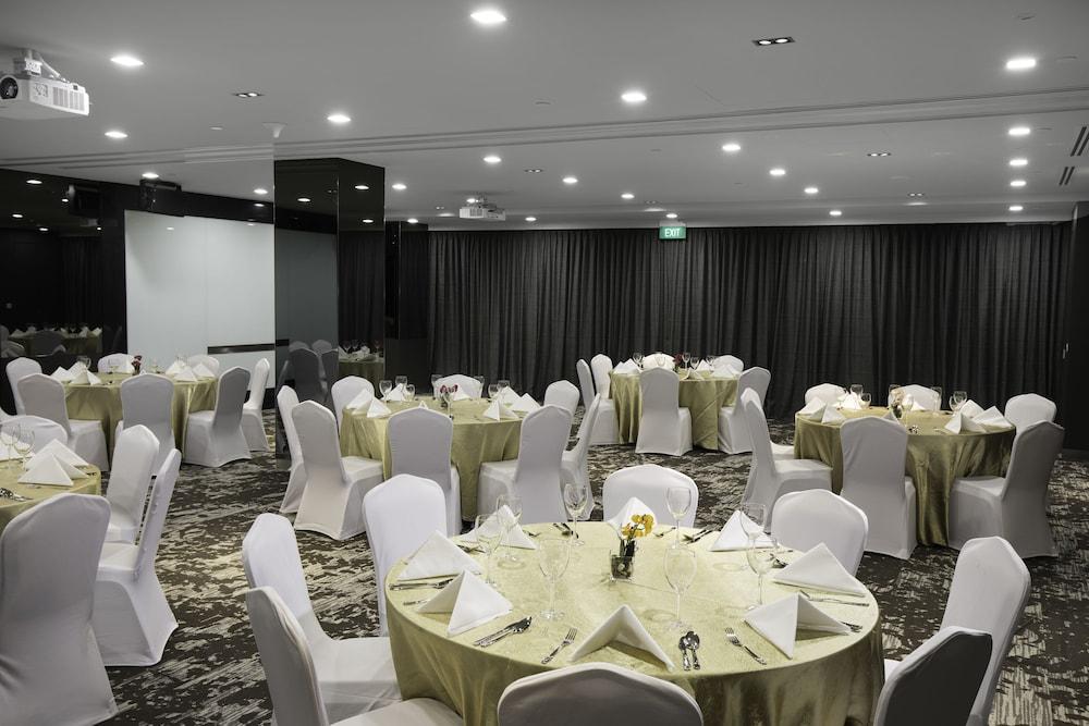 Park Avenue Rochester Singapore Exterior photo