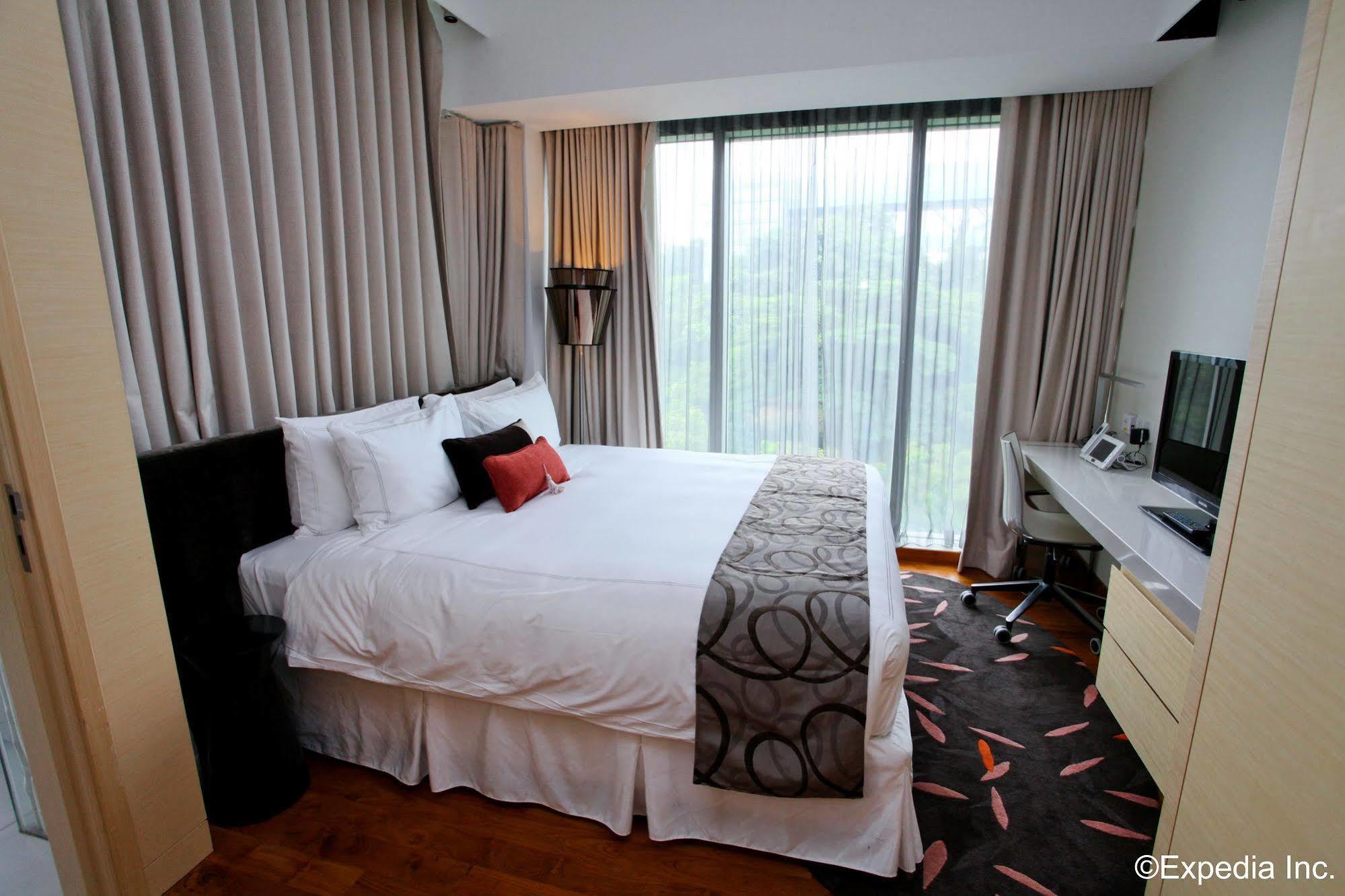 Park Avenue Rochester Singapore Exterior photo